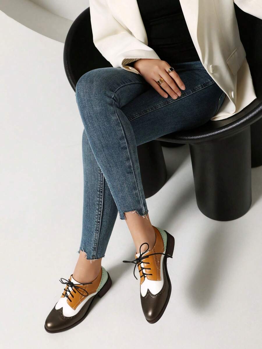 Comfortable Womens Classic Oxfords Lace Up Chunky Heel Oxfords Business Formal Wingtip Brogue Dress Shoes For Women - 黃色 - 查看 1