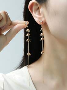 Retro Long Style, Long Water Droplet Tassel, Ear Line Flower, Earrings With Simple Snowflake Leaves, Fashionable And High-End Feel, Elegant And Handmade Accessories, Ladies' Daily Party Accessories, Fashionable Jewelry, Best Friend Gifts