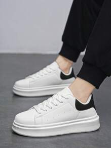 Men's Classic Black & White Contrast Color Block Lace Up Casual Sneakers, Niche Fashion Letter Print Comfortable Elevator Shoes, Couple Shoes, For Active Jeans Outfit - White and Black - View 4