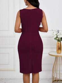 Women Elegant Simple Sleeveless Bodycon Dress - Burgundy - View 2