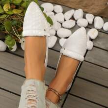 女鞋，休闲鞋，真丝面料，鳄鱼纹，尖头鞋，透气轻便，