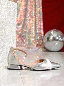 2025 Autumn Women's Elegant Silver Flat Shoes, Featuring Pointy Toe With Rhinestone, Lace Twist Ankle Strap Buckle Details, Suitable For Casual, Outdoor, And Banquet Occasions - Silver - View 4