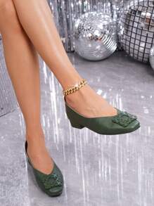 Zapatos casuales de verano para mujer, tipo slip-on, de punta cuadrada y planos con detalles metálicos - Verde - Ver 5