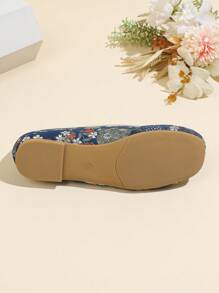 Floral Embroidery Mary Jane Shoes, Women's Round Toe Flat Slip-On Loafers, Soft Bottom Comfortable Casual Shoes - Blue - View 5