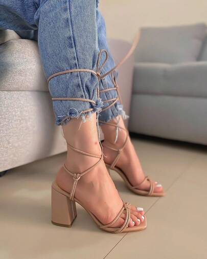 La Caprichosa Zapatillas Sandalia De Tacón Mujer De Tiras Con Lazo, Zapatillas mujer, Zapatillas dama, Sandalias altas mujer, Sandalias de tacón, Sandalias de tacón para mujer, Zapatillas con lazo, Zapatillas con tiras, Zapatillas con tiras amarrar,  sandalias negras tacon, sandalias doradas tacon, sandalias de tacón bajo elegantes, sandalias tacon mujer, sandalias lazo,  sandalias tipo gladiador, zapatillas dama, zapatillas negra, zapatillas blancas, sandalias altas nude,  sandalias tacón grueso, sandalias tacón cuadrado, sandalia de tacón negra, sandalia alta,  sandalia de tacón moda de dama,  sandalias altas casuales, sandalias de tacón con cordones,  sandalias tiras tacón,  sandalia de tacón en piel vegana,  sandalias de tacón sintética,  sandalia con tacón rosa de mujer, Sandalia de Tacón con Cruzado en talón de Dama, Sandalia con tacón grueso, Sandalia de vestir, Sandalias De Tacon Alto Mujer, Sandalia de tacón de bloque, Sandalia Zapatos Tacón Alto Social Moda Elegante Mujer,