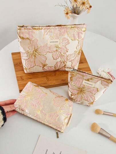 1Pc Gold Floral Pattern Large Capacity Cosmetic Bag , Women Make Up Bag ,Cosmetic Organizer Handbag Bath Shower Wallet Pouch Portable Cosmetics Brush Storage Clutch With Zipper Closure For Lipstick, Brush, Skincare, Mobile Phone, Coin, Small Items, For Home, Travel, Vacation And School Use,Makeup Bag Makeup Pouch ,As Wedding Bridesmaid Gifts,Mom Gifts,Birthday Gifts,Gifts For Friends And Teachers