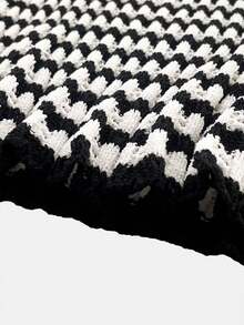 Boho Style Lace-Up Neck Backless Contrast Striped Cami Top & Tight Fit Crop Hem Skirt Knitted 2-Piece Set - Black and White - View 4