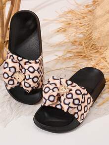 Lightweight, Breathable And Fashionable Casual Slippers For Teenage Girls In Summer