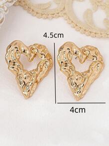 1 Pair Women Ruched Hollow Heart Shaped Stud Earrings