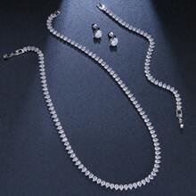 مجموعة مجوهرات من الزركونيا المكعبة 3 قطع للنساء، طقم أقراط إسورة سوار قلادة باللون الفضي، مجوهرات للعروس وحفلات الزفاف والأعياد والعطلات، هدية للزوجة والصديقة والسيدة العاملة