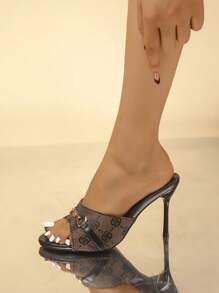 女士尖头高跟凉鞋，2025年夏季时尚复古金属色拼接花卉印花高跟鞋