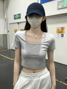 女士短款法式方领短袖T恤，夏季美式性感风格，灰色休闲款 - 灰色 - 查看 4