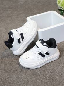 A Pair Of Unisex White Shoes, Black And White Sports Shoes, Hook And Loop Anti Slip And Wear-Resistant Soft Sole, Lightweight For Boys' Running Shoes And Girls' Board Shoes