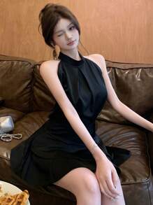 2 件套女士夏季露背无袖背心和荷叶边下摆 A 字迷你裙套装，优雅