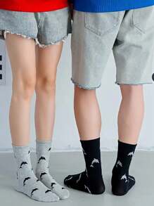 2/3 双装女士纯色海豚图案时尚简约街头运动中筒袜