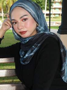 1件新款印花水彩头巾，高级渐变大理石水纹印花，优雅女士头巾，柔软材质，多功能防晒/防风头巾披肩，适合日常生活/节日派对/宴会场合，可作为长袍配饰。 - 深藍色 - 查看 4