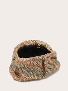 This Lady Is Holding A Wide-Capacity, Fashionable And Minimalist Clutch Bag Designed With Woven Pleats And Cloud Patterns, Suitable For Shopping And Going Out.