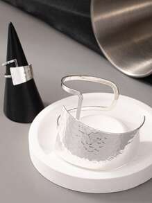 2 Pieces Asymmetrical Hammered Texture Bracelet And Ring Set, Minimalist Style Jewelry For Party & Daily Wear