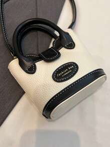 1 件新款可爱女孩迷你 PU 材质独特设计斜挎包，配有可更换肩带，手提斜挎包轻巧便携，适合日常使用、购物、聚会、斋月礼物