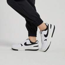 女款 2025 NIKE GAMMA FORCE 运动鞋/复古低帮 DX9176-100 - 白色 - 查看 9