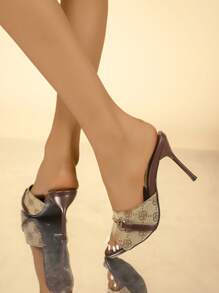 女士夏季高跟凉鞋，复古风格拼色印花尖头高跟鞋，适合 2025 年季节