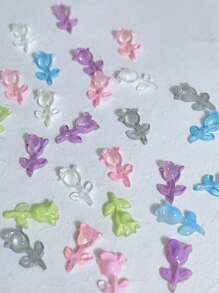 30 piezas de 6mm*10mm Decoraciones de uñas de resina, accesorios de uñas bonitos con diseño de flores de tulipán de lazo iridiscente