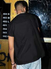 Camiseta personalizada con impresión de foto para hombres, camiseta redonda personalizada con impresión para hombres, camiseta personalizada para hombres - Agrega tu propio texto e imágenes (foto familiar/selfie/foto de mascota/foto de amigos/logotipo de empresa) para diseñar tu propia camiseta impresa personalizada, sube tus fotos/collages/seres queridos/mascotas/escenarios ornamentales, regalos personalizados ideales para él, familia, novio, amigos, niños para aniversarios, cumpleaños, vacaciones/vacaciones, elegante otoño, casual callejero elegante, organizador de viaje - Negro - Ver 5