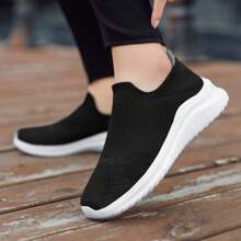Chaussures à glissière en maille d'été pour hommes en grandes tailles, chaussures de course casual respirantes en maille pour les personnes âgées, chaussures à coussin d'air légères et souples pour les personnes âgées