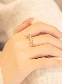 优雅的金色蝴蝶结爱心戒指，可爱精致的蝴蝶结承诺可堆叠戒指，适合女士，适合婚礼订婚派对日常佩戴，生日周年纪念日情人节珠宝礼物，适合送给她、妈妈、母亲、母亲节、礼物