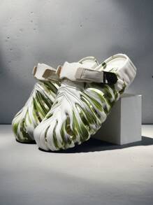 2025 New Men's Sandals, Two-Tone Simple Style Versatile Slippers, Maple Leaf Body Turtle Shell Design Breathable Hollow Casual Shoes, Suitable For Outdoor Beach, Travel, Street, Indoor, Bathroom, Party, Rainy Season, Jungle, Grassland Adventure - White - View 4