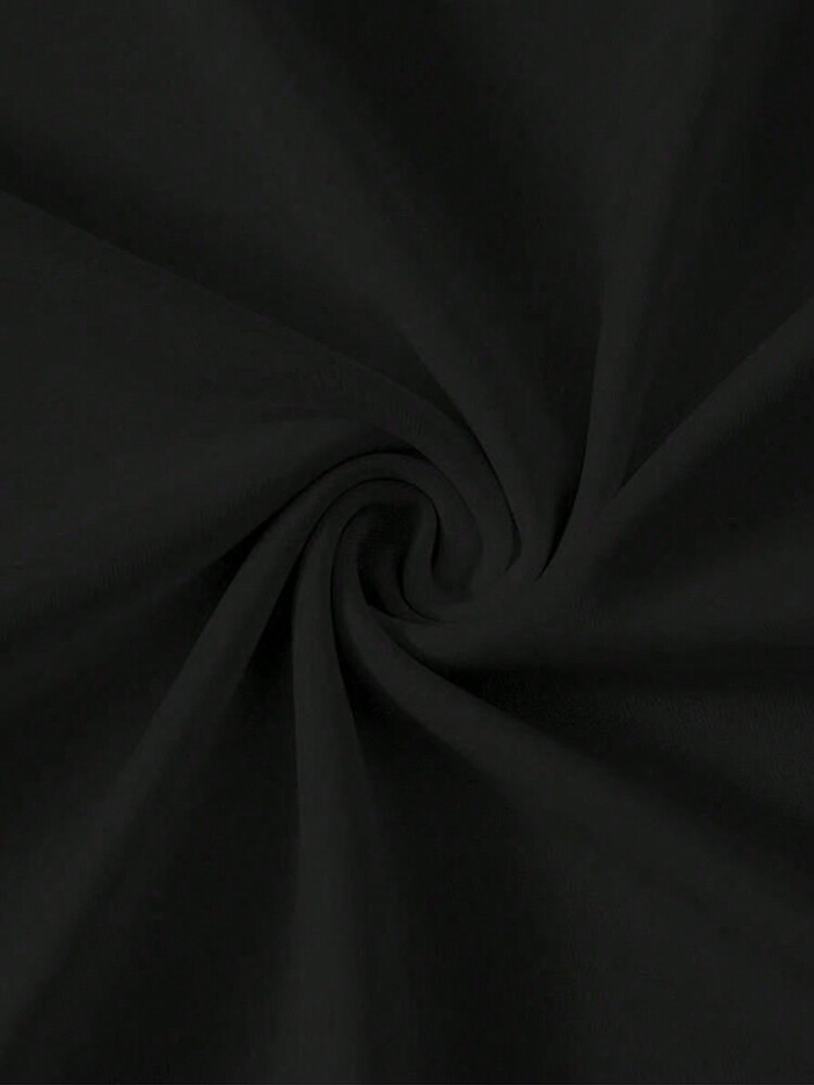 Vertical Text Logo Pium T-Shirt - Black - View 2