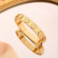 1 pulsera con flor es un buen regalo para familiares y amigos. Moda casual, vintage, para uso diario, en la calle, fiestas y festivales. Empaquetado en bolsa de OPP.