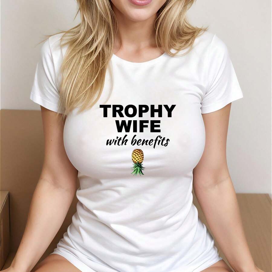 100% Cotton Trophy Wife With Benefits Swinger Shirt / Swinger Clothing / Swinger Lifestyle / Please Read The Size Chart Designer Clothes Casual Print Round Neck Short Sleeve Fashion Comfortable Breathable For Women Graphic Top For Everyday Wear Summer Stylish Stretched Homme Streetwear Slightly Soft Versatile - 白色 - 查看 1