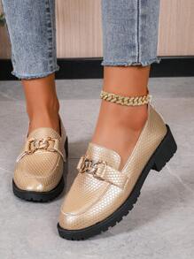 2024 neue glänzende Lackleder Quasten Mittelabsatz Retro Loafer, Lässig Flats, passend für kleine halbe Größen, Große Größen, Mode Studenten