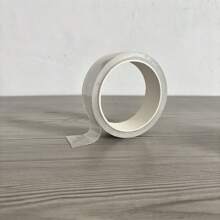 这款纳米胶带足够长，具有超强粘性和高透明度。它也是一种可清洗的双面胶带，可以重复使用。它防水耐热，适用于舒适的家庭、潮湿的浴室、烟雾缭绕的厨房或日常办公环境中的各种粘合需求。