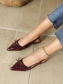 女士新款时尚百搭舒适尖头撞色圣诞新年平底鞋，软底软皮休闲鞋，可搭配连衣裙，四季皆宜