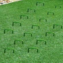 200x GREEN U SHAPE PINS FOR ARTIFICIAL GRASS TURF GALVANISED TENT GROUND PEGS - Green+Silver - View 2
