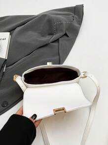 新款时尚女士简约马鞍包，时尚单肩斜挎包，跨境电商优质腋下包