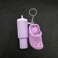 Mini bottiglia d'acqua e portachiavi a forma di scarpa, elegante mini tazza staccabile, scatola portamatite, accessori per borse, ciondoli per borse, mini bicchiere portachiavi, ciondolo creativo, accessori per auto, accessori per la scuola, accessori carini in stile gotico e Y2K