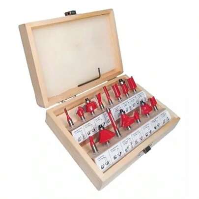 Set profesional compuesto por 15 piezas fabricadas en carburo de tungsteno, diseñado para diversas aplicaciones en carpintería y trabajos con madera. Estas brocas ofrecen alta durabilidad y precisión en cada corte. Estas brocas son ideales para realizar ranurados, molduras, bordes decorativos y otros detalles en proyectos de carpintería. Este set es una herramienta esencial para profesionales y aficionados que buscan resultados precisos y de alta calidad en sus proyectos de carpintería.