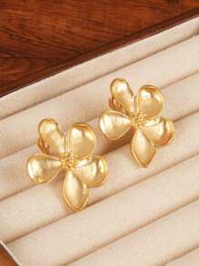 1 Pair Of Exaggerated European And American Style Metal Ear Clips, Suitable For Women's Daily Wear - Gold - View 2
