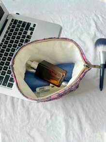 1 PC/Set Purple Small Flowers Portable Retro Style Makeup Bag,Fashionable Casual Stylish Portable Make Up Bag,Makeup Bags,Makeup Bag Small,Makeup Case,Cute Makeup Bag,Cosmetic Bags,Sanitary Napkins,Pouch Pads,Air Pods,Wired Earphone,Charger,Headphones,Makeup Travel Bag ,Skincare Bag,Make Up Bags For Women,Candy,Nurses,School Girls,Holiday Gift.