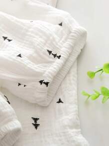 夏季男宝宝两件套 - 叶子印花半拉链上衣和短裤，休闲简约风 - 白色 - 查看 3