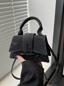 A Vintage Minimalist Mini, Hand-Held Square Bag With Fashionable Print, Flap Opening And Long Adjustable Shoulder Strap For Crossbody. Suitable For Ladies Daily Casual Use