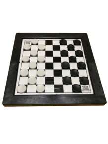 Jogo de Dama 2 Em 1, Dama E Trilha Jogo de Tabuleiro 24x24cm - Preto e Branco - Visão 3