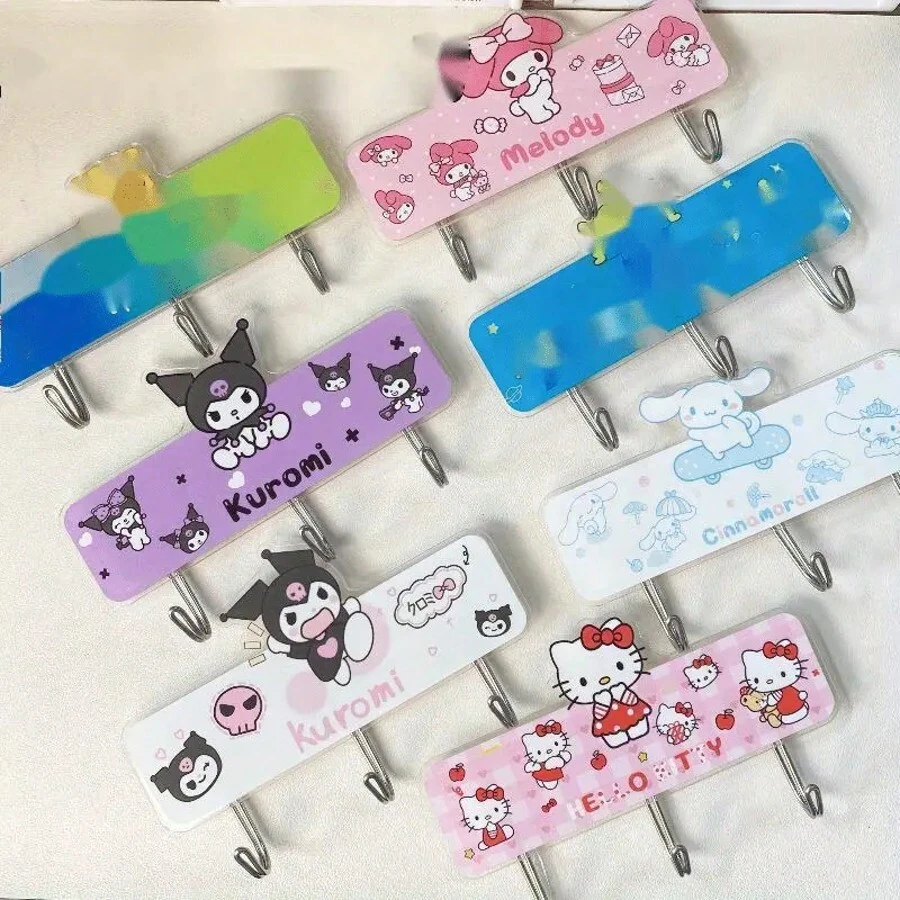Sanrio Crochet en acrylique sous licence Sanrio, avec un lien solide, mignon Hello Kitty, convient aux designs de Chat noir et de Rouleau de cannelle. Peut être utilisé comme organisateur polyvalent pour serviettes, sacs et clés - parfait pour la maison, le bureau et le rangement de salle de bain