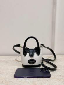 1 件新款可爱女孩迷你 PU 材质独特设计斜挎包，配有可更换肩带，手提斜挎包轻巧便携，适合日常使用、购物、聚会、斋月礼物