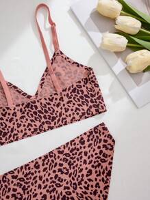 3 件套女士休闲无缝豹纹无钢圈低腰三角裤内裤套装