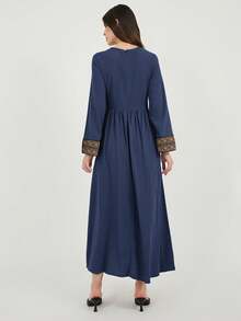 女士时尚提花拼接喇叭袖连衣裙，端庄