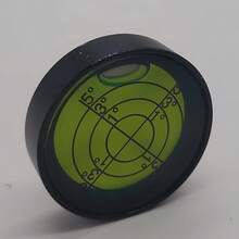 1个高精度铝合金水平仪，圆形气泡水平仪，直径30毫米，高度8毫米